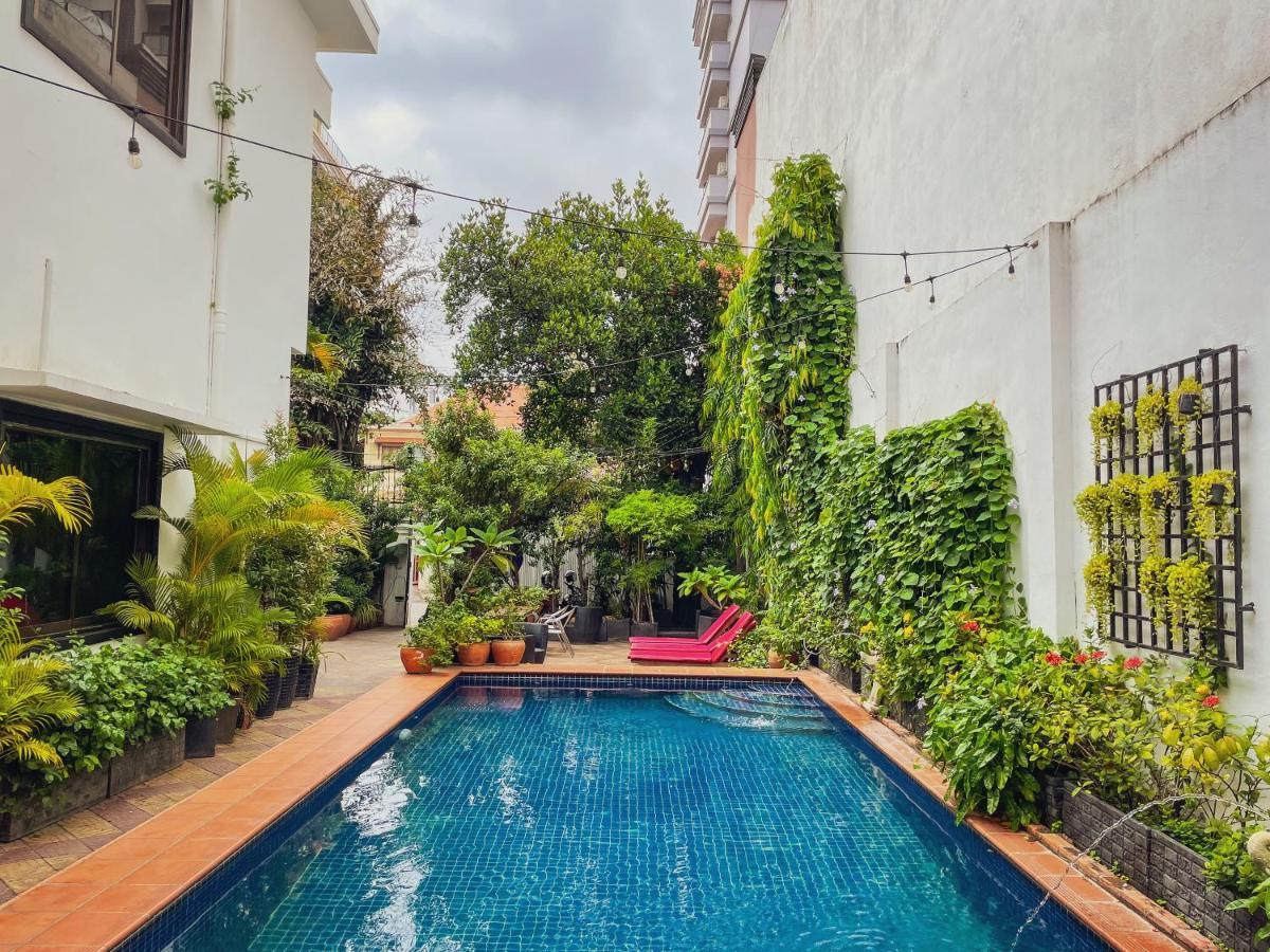 Birdcage Boutique Hotel Phnom Penh Bagian luar foto
