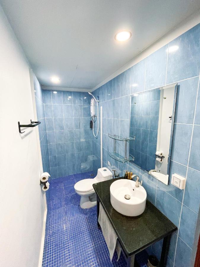 Birdcage Boutique Hotel Phnom Penh Bagian luar foto