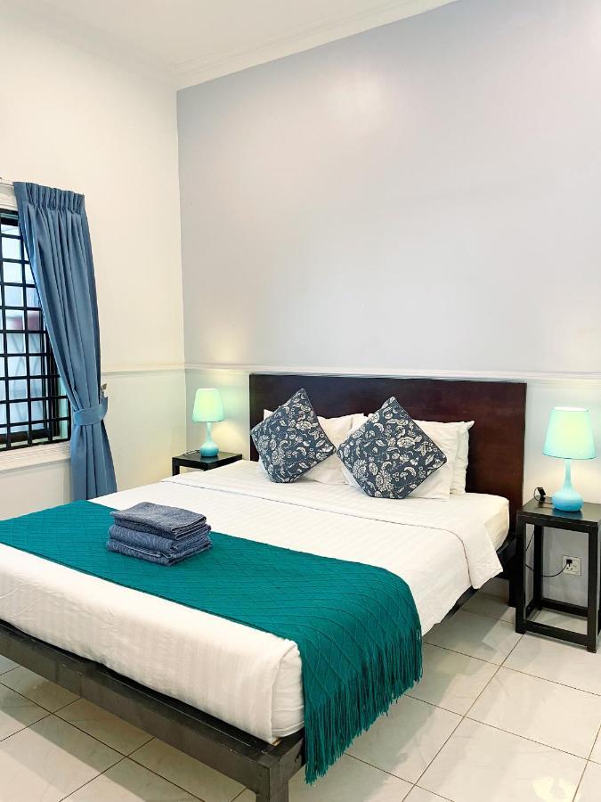Birdcage Boutique Hotel Phnom Penh Bagian luar foto