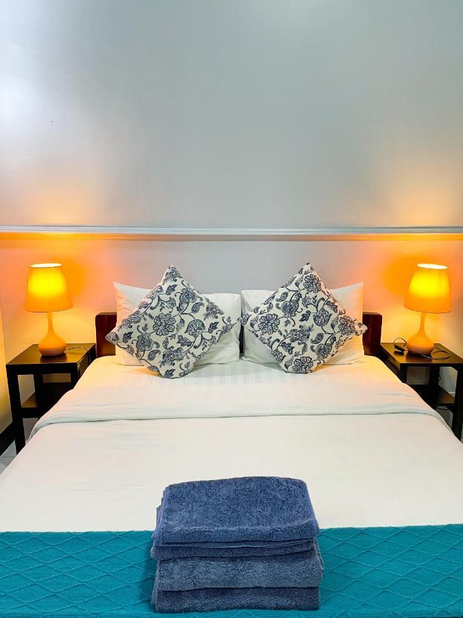 Birdcage Boutique Hotel Phnom Penh Bagian luar foto