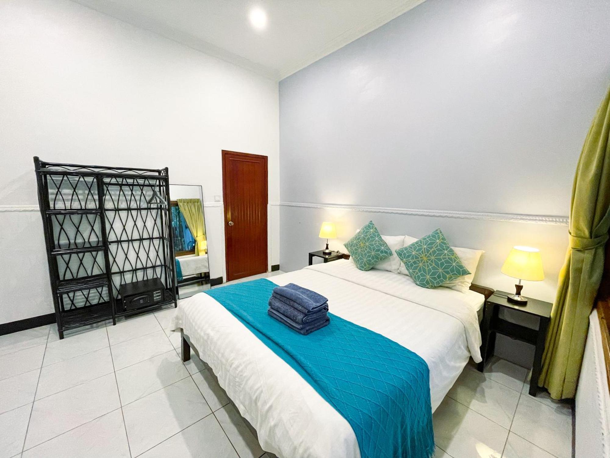 Birdcage Boutique Hotel Phnom Penh Bagian luar foto