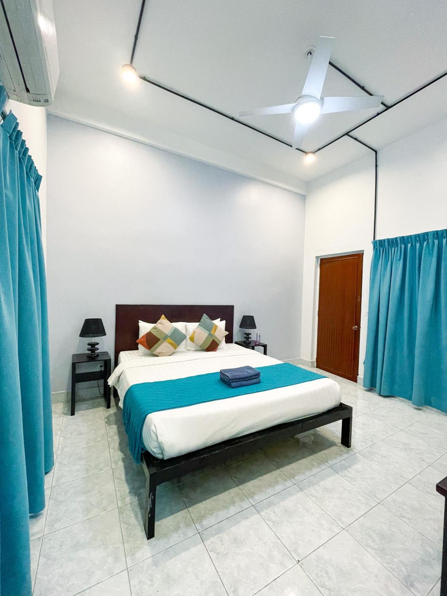 Birdcage Boutique Hotel Phnom Penh Bagian luar foto