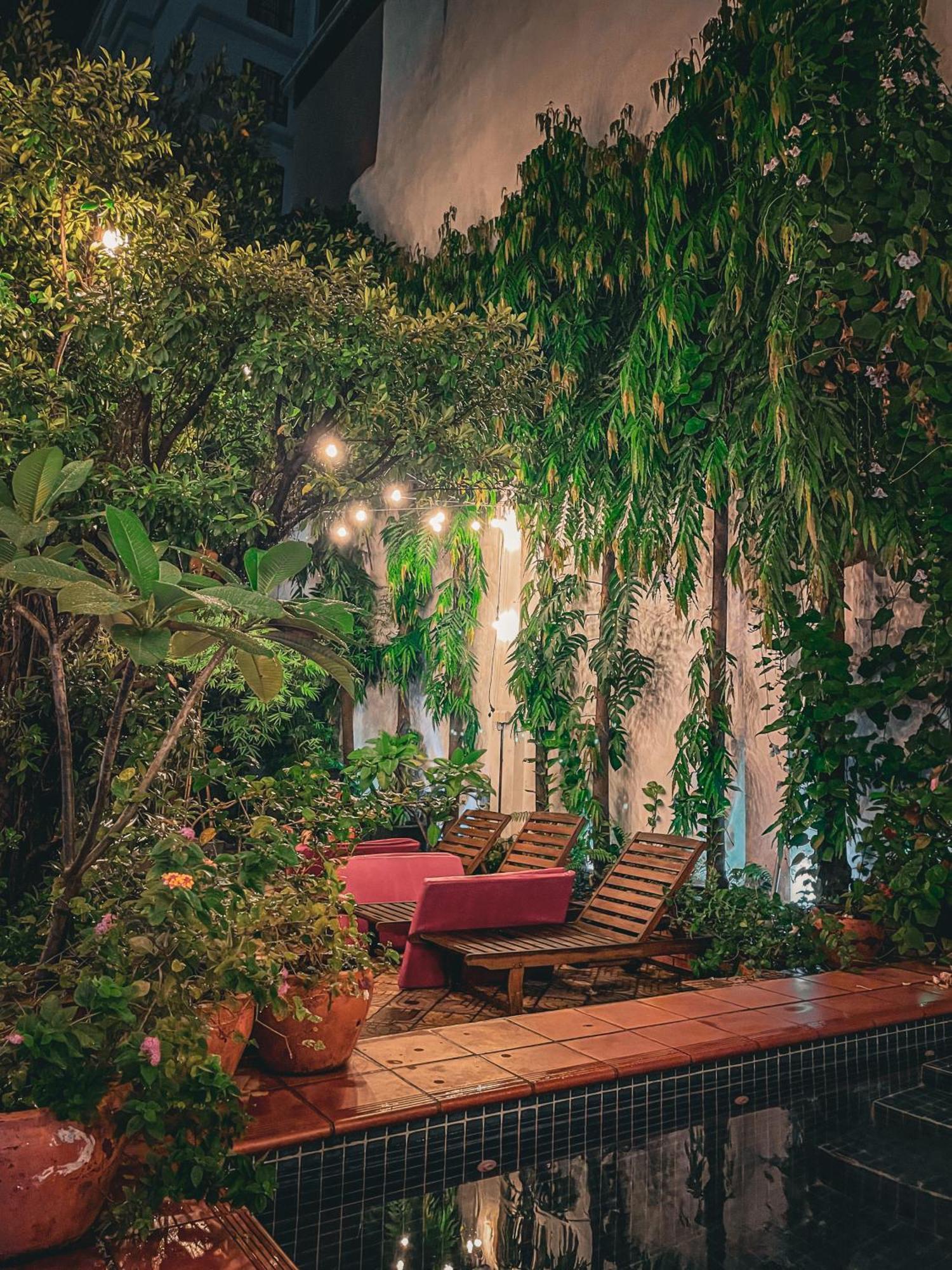Birdcage Boutique Hotel Phnom Penh Bagian luar foto
