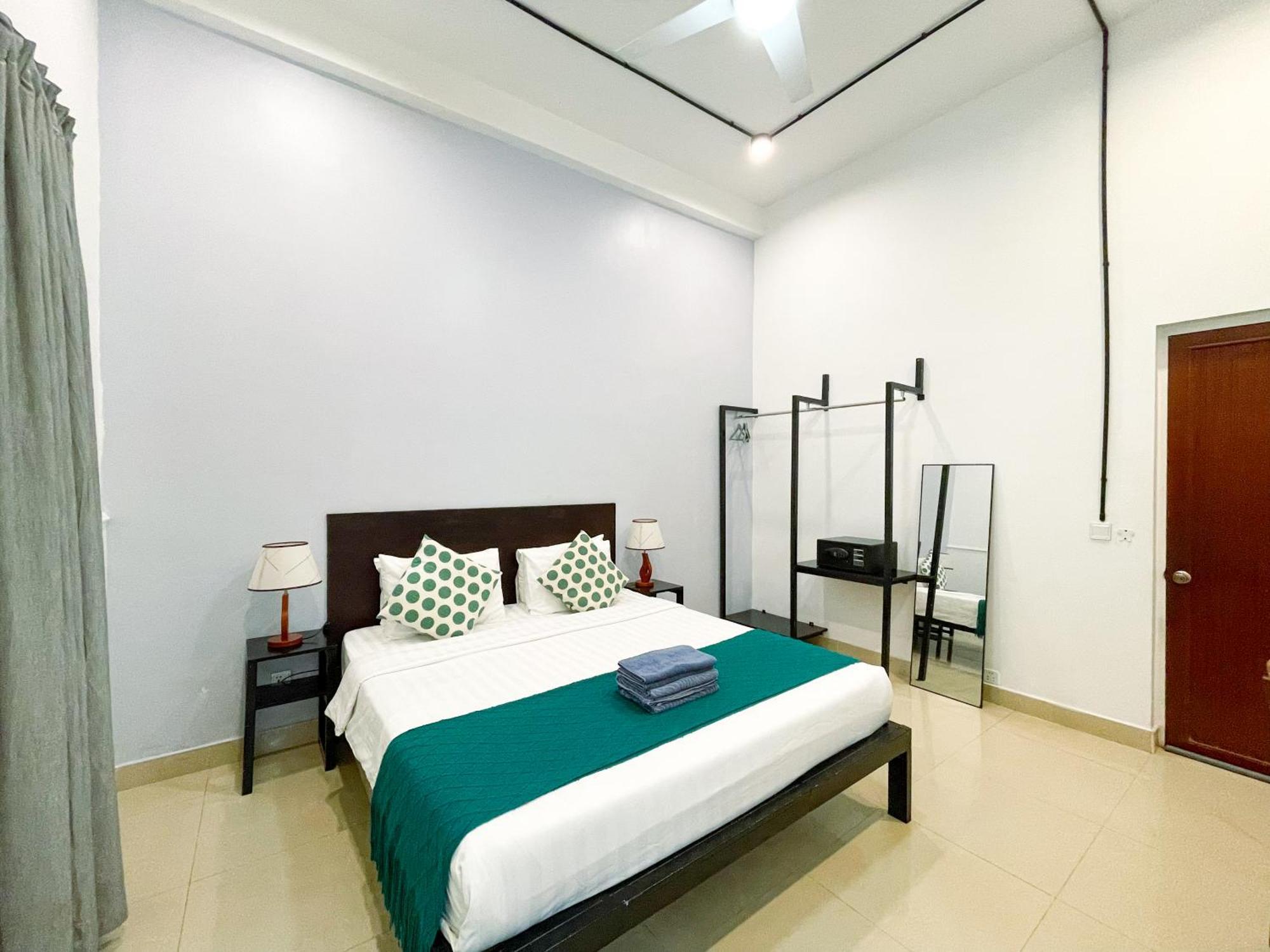 Birdcage Boutique Hotel Phnom Penh Bagian luar foto